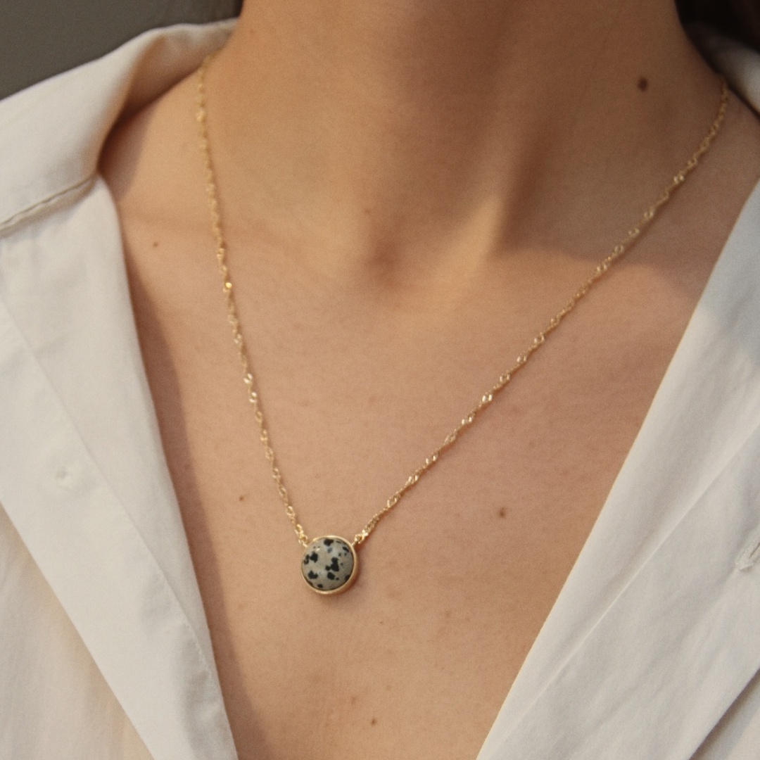 Colar Dot Ouro